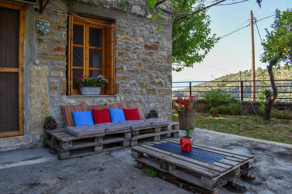 Coastal Stone Hideaway With Stunning Scenery Villa Kitriai Bagian luar foto