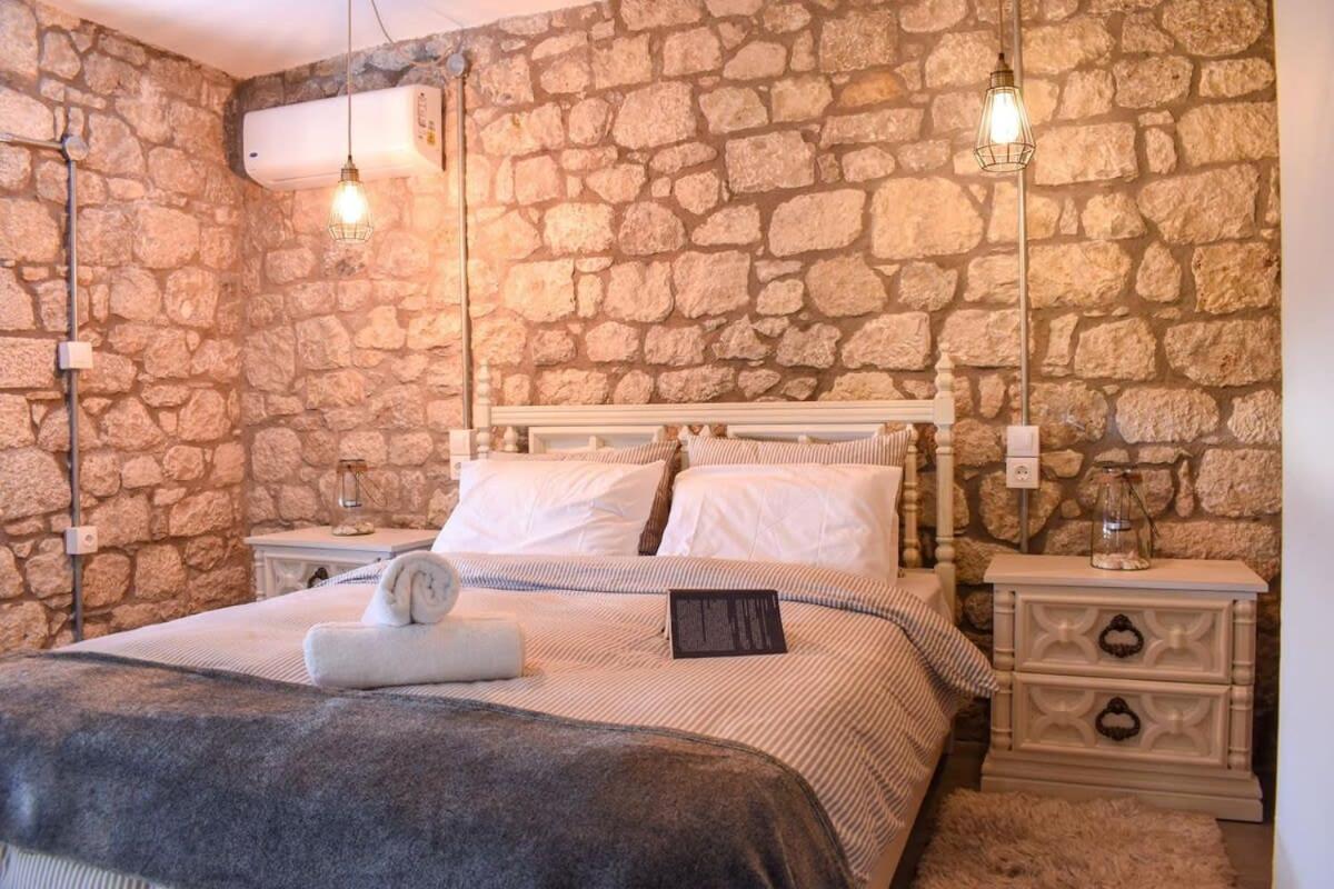 Coastal Stone Hideaway With Stunning Scenery Villa Kitriai Bagian luar foto
