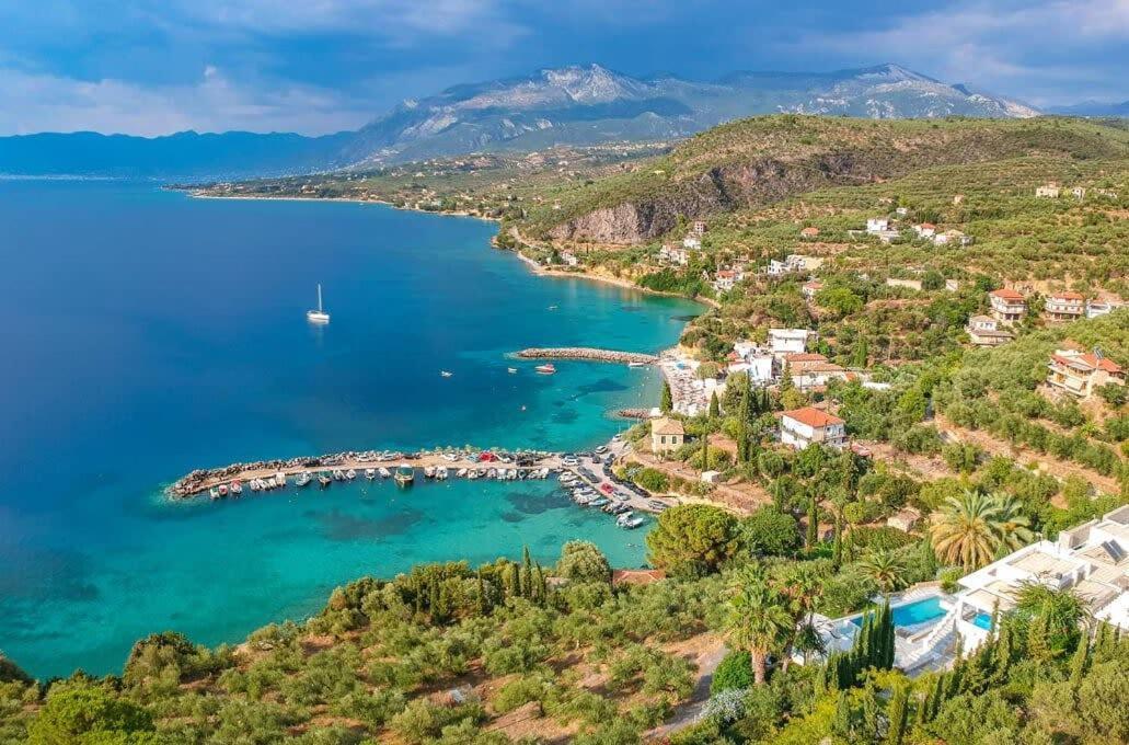 Coastal Stone Hideaway With Stunning Scenery Villa Kitriai Bagian luar foto